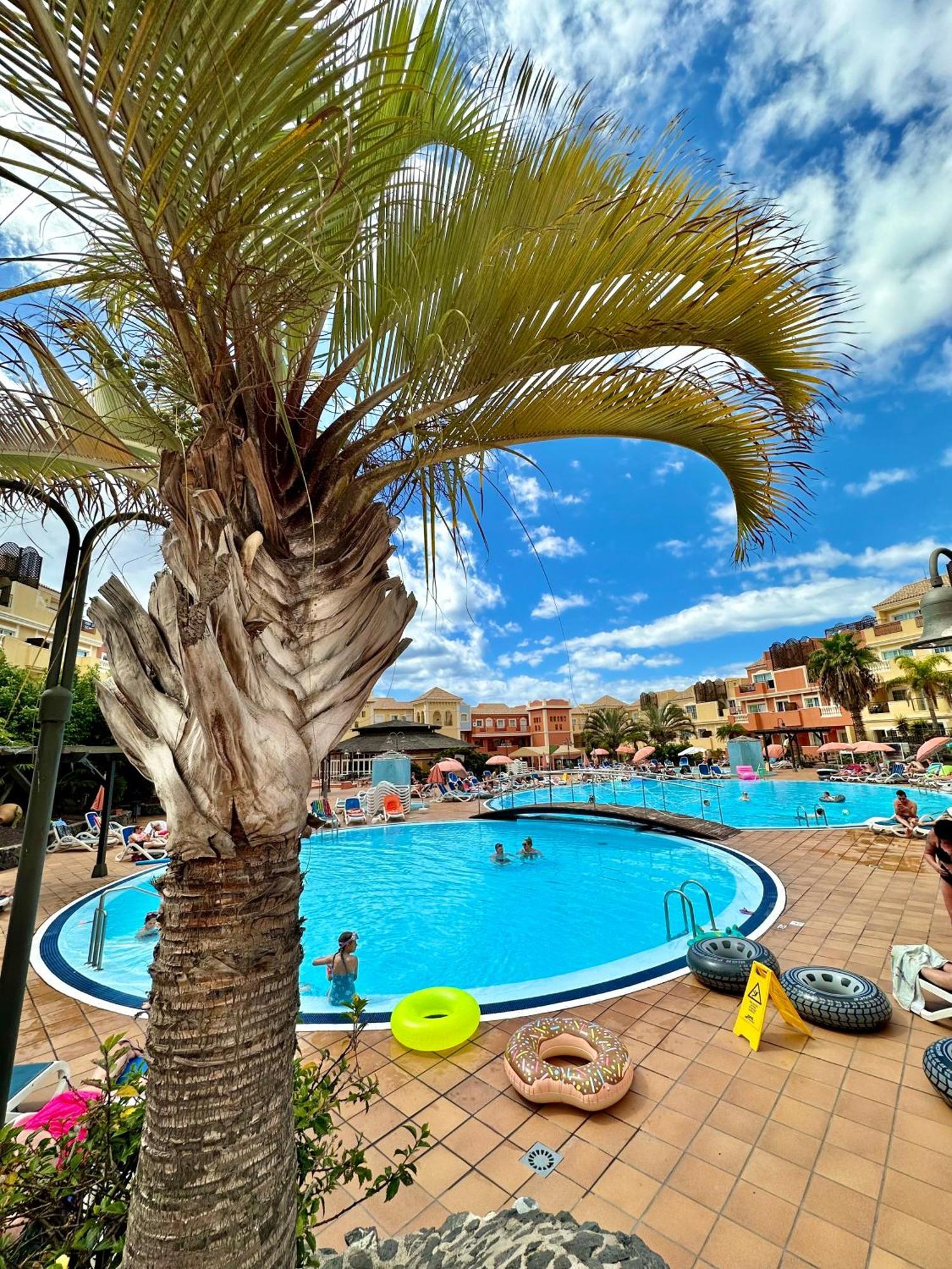 Sunny Apartment & Heated Pool Los Cristianos  Luaran gambar